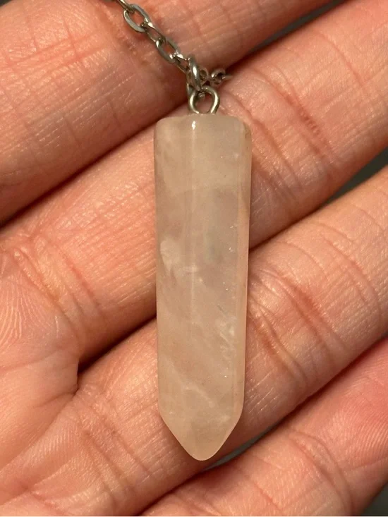 Rose Quartz Crystal Point Pendant Necklace on Silver Chain - Picture 4 of 4